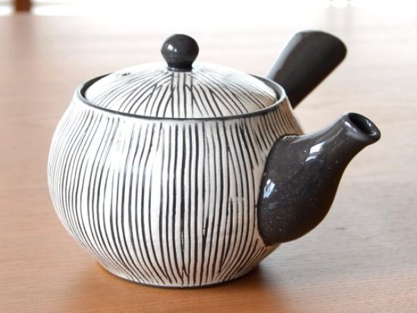 画像2: 線彫 U急須茶器揃(化粧箱) (2)