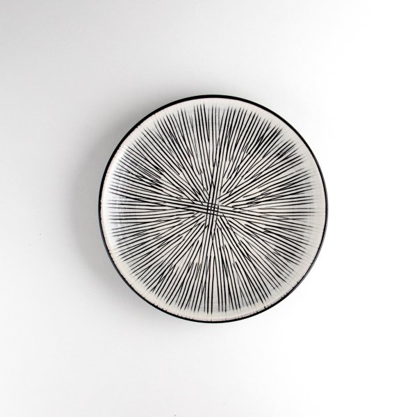 画像2: 線彫り 5寸皿 (2)