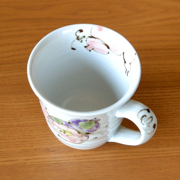 画像5: 古希祝い プレゼント 無病息災を願った縁起物ギフト 有田焼 マグカップ 花六瓢 赤 古希熨斗・メッセージカード付き 木箱入り (5)