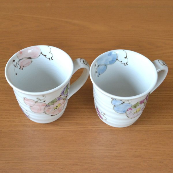 画像5: 傘寿祝い 無病息災を願った縁起物ギフト 有田焼 マグカップ ペア 花六瓢 メッセージカード付き・傘寿のし付き 木箱入り (5)