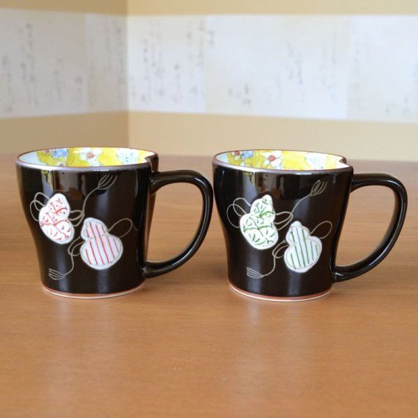 画像3: 白寿お祝い 99歳 無病息災を願った縁起物ギフト 有田焼 マグカップ ペア 六瓢色彩 白寿熨斗・メッセージカード付き 木箱入り (3)