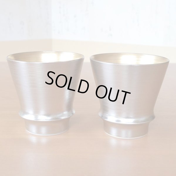 画像3: 銀婚式 プレゼント 有田焼 焼酎グラス ペアー 銀閣 のし・メッセージカード付き 木箱入り (3)