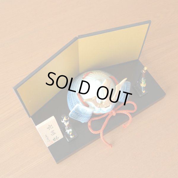 画像3: 日本のお土産 おみやげ 海外へのおみやげ 日本人形 侍 兜 かぶと 伝統工芸品 有田焼 勇 置物 飾り オブジェ 陶器 日本製 (3)