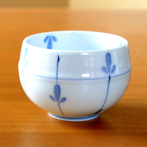 画像4: 開店祝い 開業祝い 湯呑みセット 来客用 有田焼 芽生 つぼ煎茶碗 5客セット 御祝い熨斗付き 化粧箱入り (4)