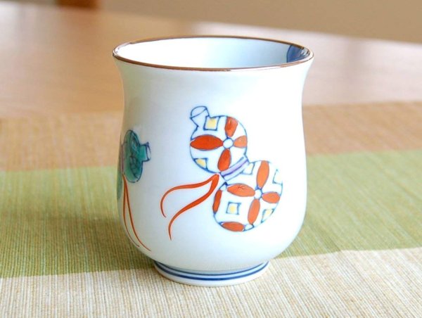 画像5: 退職祝い プレゼント 夫婦湯呑み ペアー 感謝を込めた退職ギフト 無病息災 鍋島六瓢 有田焼 日本製 贈答用 (5)