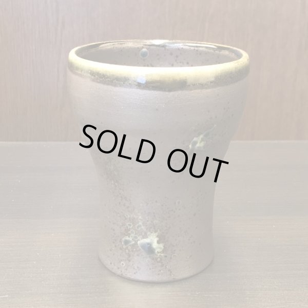 画像4: 退職祝い プレゼント 焼酎カップ 感謝を込めた退職ギフト 満月 福香澄 黒 フリーカップ 有田焼 日本製 贈答用 感謝の木箱入り (4)