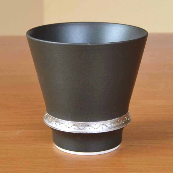 画像3: 初任給 プレゼント 感謝を込めた木箱入りギフト 両親 おじいちゃん おばあちゃん 焼酎グラス 有田焼 いぶし銀 贈答用 (3)