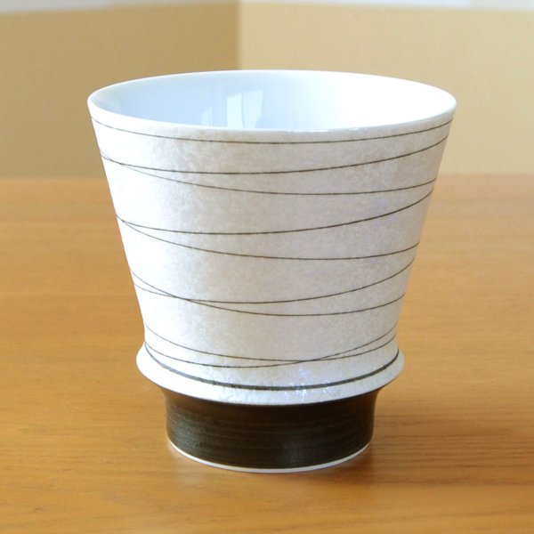 画像3: 初任給 プレゼント 感謝を込めた木箱入りギフト 両親 おじいちゃん おばあちゃん 焼酎グラス 有田焼 寿(ことぶき)黒 贈答用 (3)