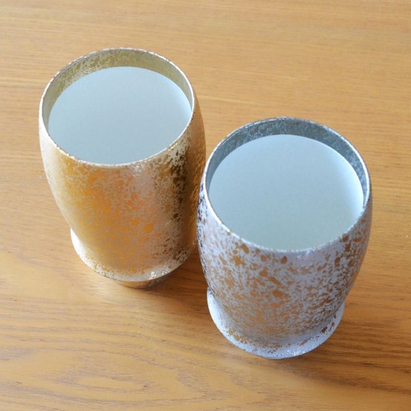 画像4: 初任給 プレゼント 感謝を込めた木箱入りギフト 両親 おじいちゃん おばあちゃん ビールグラス ペアー 有田焼 ジパング/銀彩 プレミアム ビアグラス 2個セット (4)