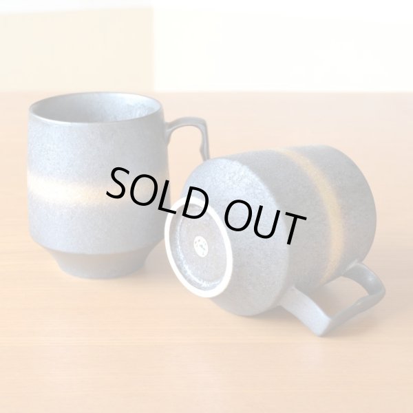 画像5: 金婚式 プレゼント 有田焼 マグカップ ペアー 金河 のし・メッセージカード付き 木箱入り (5)