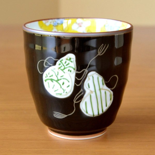 画像3: 名入れ 傘寿のお祝い 無病息災を願った縁起物ギフト 有田焼 湯呑み 六瓢色彩 緑 メッセージカード付き・傘寿のし付き 木箱入り (3)