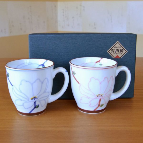 画像2: マグカップ ペア プレゼント ギフト箱入り おしゃれ 有田焼 ワルツ 化粧箱入り ギフト包装済み 日本製 (2)
