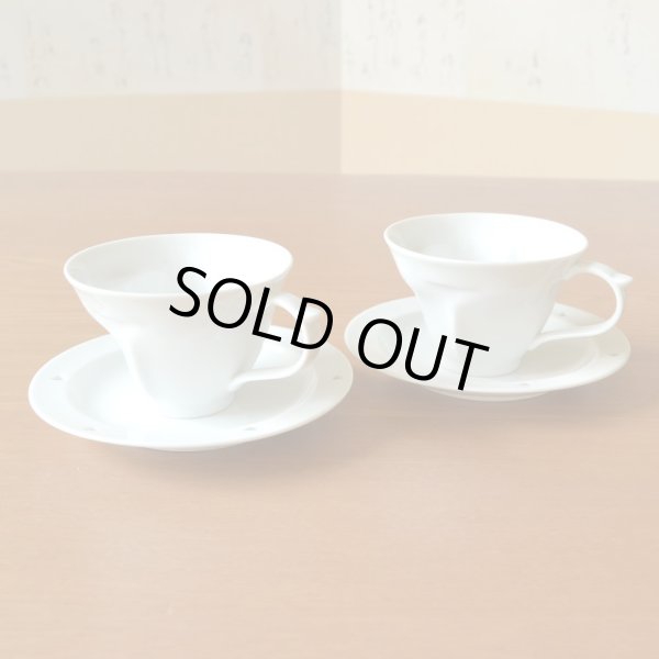 画像3: 結婚祝い プレゼント 有田焼 ハートの形が浮かび上がる コーヒー カップ&ソーサー ペアー ハートinクローバー クリア のし・メッセージカード付き (3)