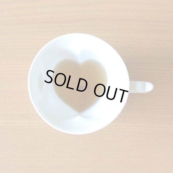 画像7: 結婚祝い プレゼント 有田焼 ハートの形が浮かび上がる コーヒー カップ&ソーサー ペアー ハートinクローバー クリア のし・メッセージカード付き (7)